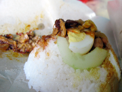 Eat Nasi Lemak in Kota Kinabalu5